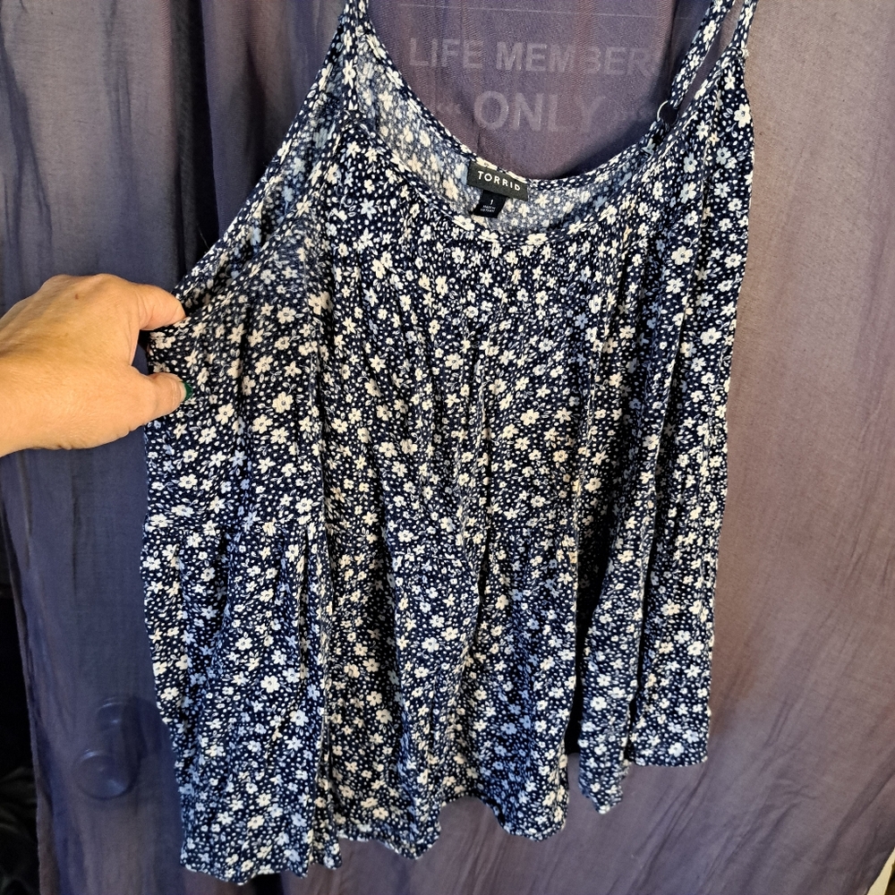 Babydoll Blue Floral Size 1X Torrid